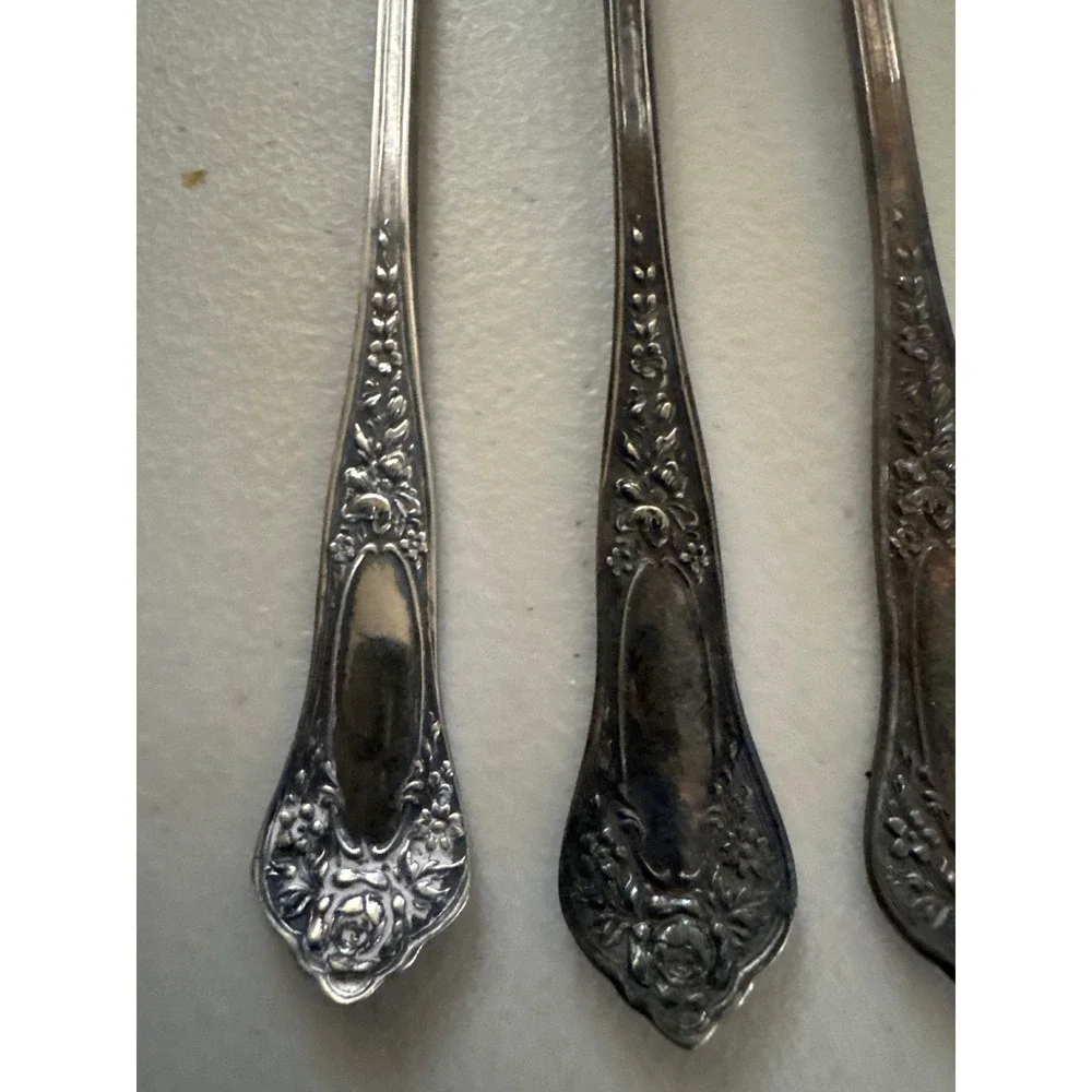 International Silver Beauty 1909 Silverplate Cocktail Forks Set 4 Wm Rogers AA